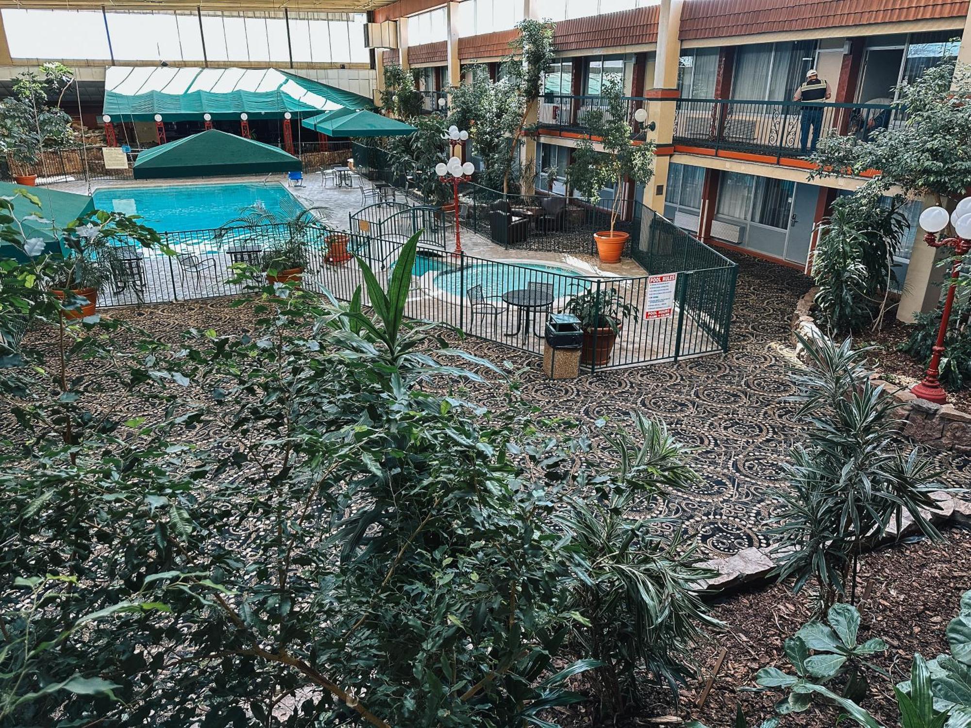 פורט קולינס Clarion Inn מראה חיצוני תמונה