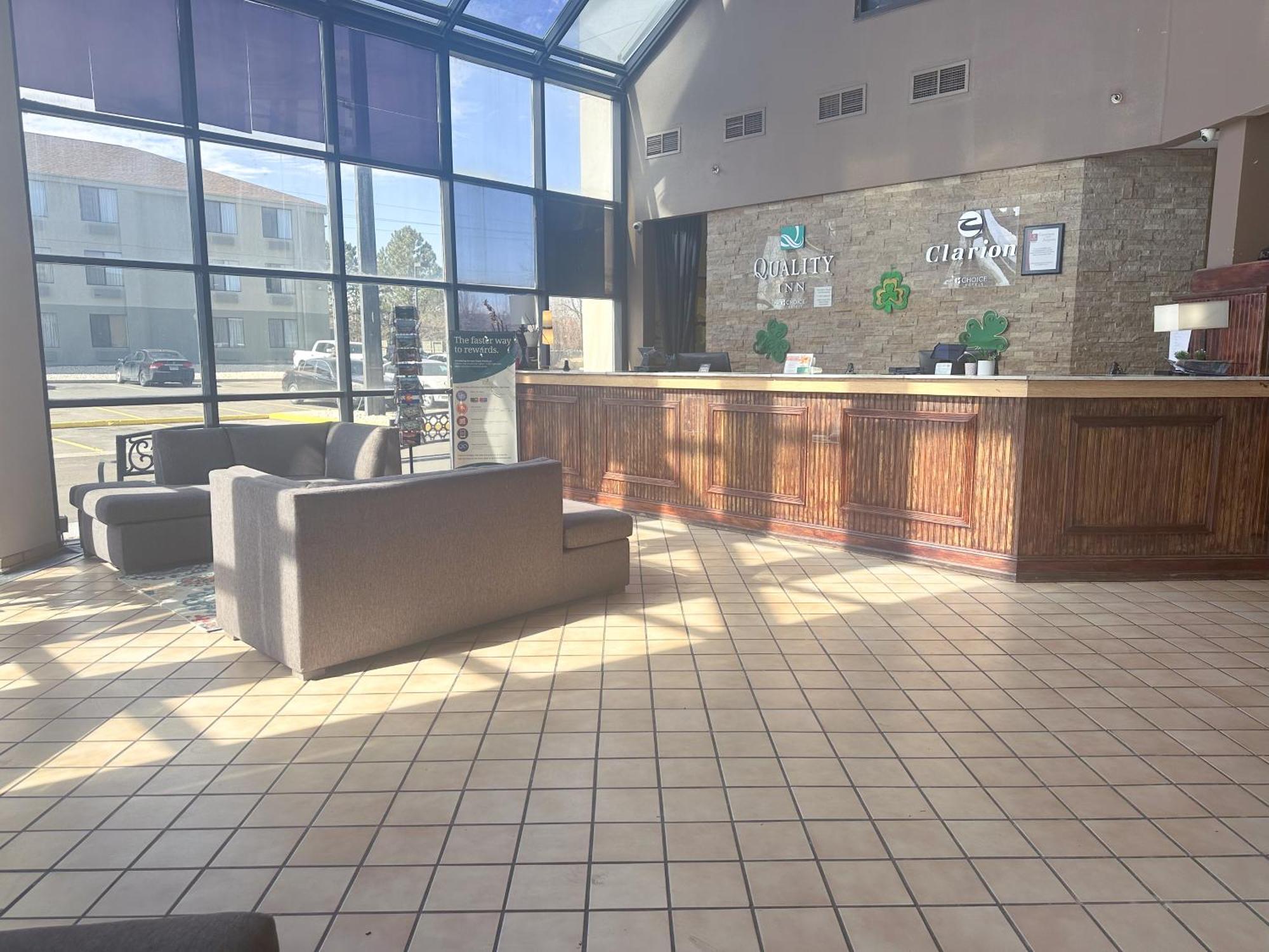 פורט קולינס Clarion Inn מראה חיצוני תמונה